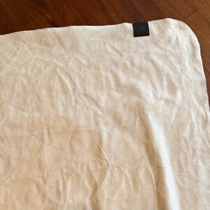 Lululemon - the towel Beige